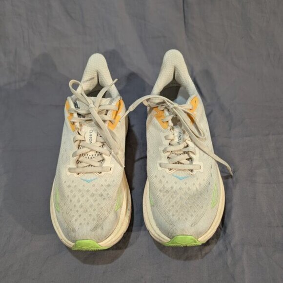 Hoka One One Clifton 9 Running Shoes Sneakers Women Size 7.5 - Picture 1 of 7